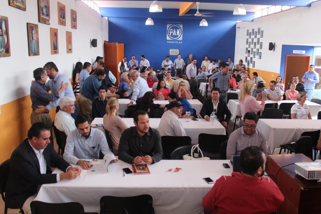 Reunión en la sede municipal del PAN Foto: Kiosco Informativo 