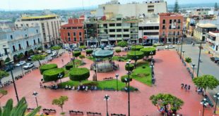 Foto: Plaza de Armas de Tepa | Kiosco Informativo
