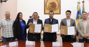 Foto cortesía: Firma de convenio entre CECyTE Jalisco y Gobierno de Tepa